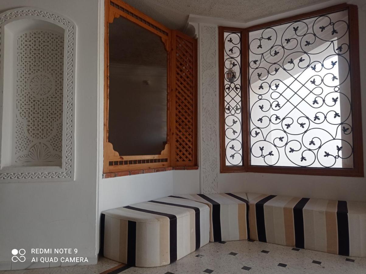 Villa Luxueuse Meublee Sfax Buitenkant foto