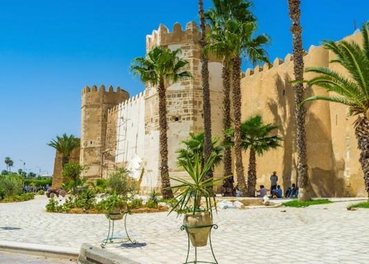 Villa Luxueuse Meublee Sfax Buitenkant foto